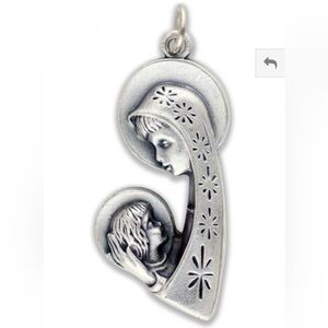 VIRGIN MARY MADONNA WITH JESUS MEDAL CATHOLIC